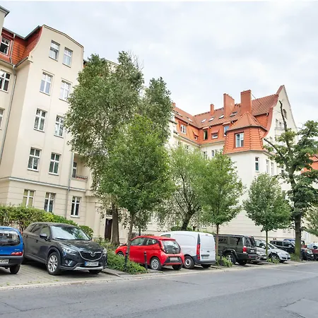 Velvet Aparthotel 3*