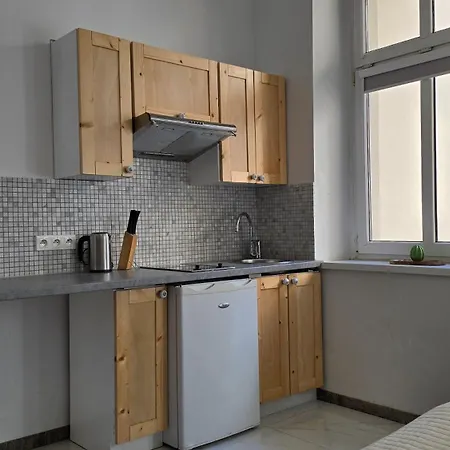 アパートホテル Velvet