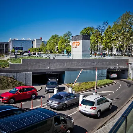 アパートホテル Velvet