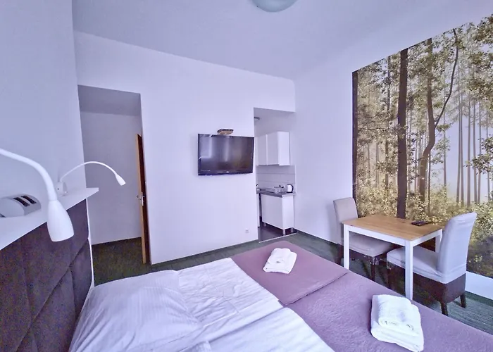 Velvet Познань